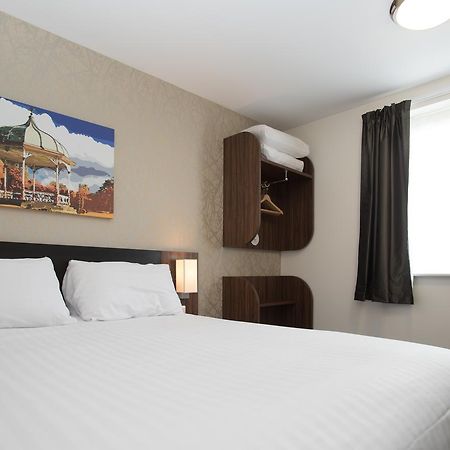 Willows, Blackburn By Marston'S Inn מראה חיצוני תמונה
