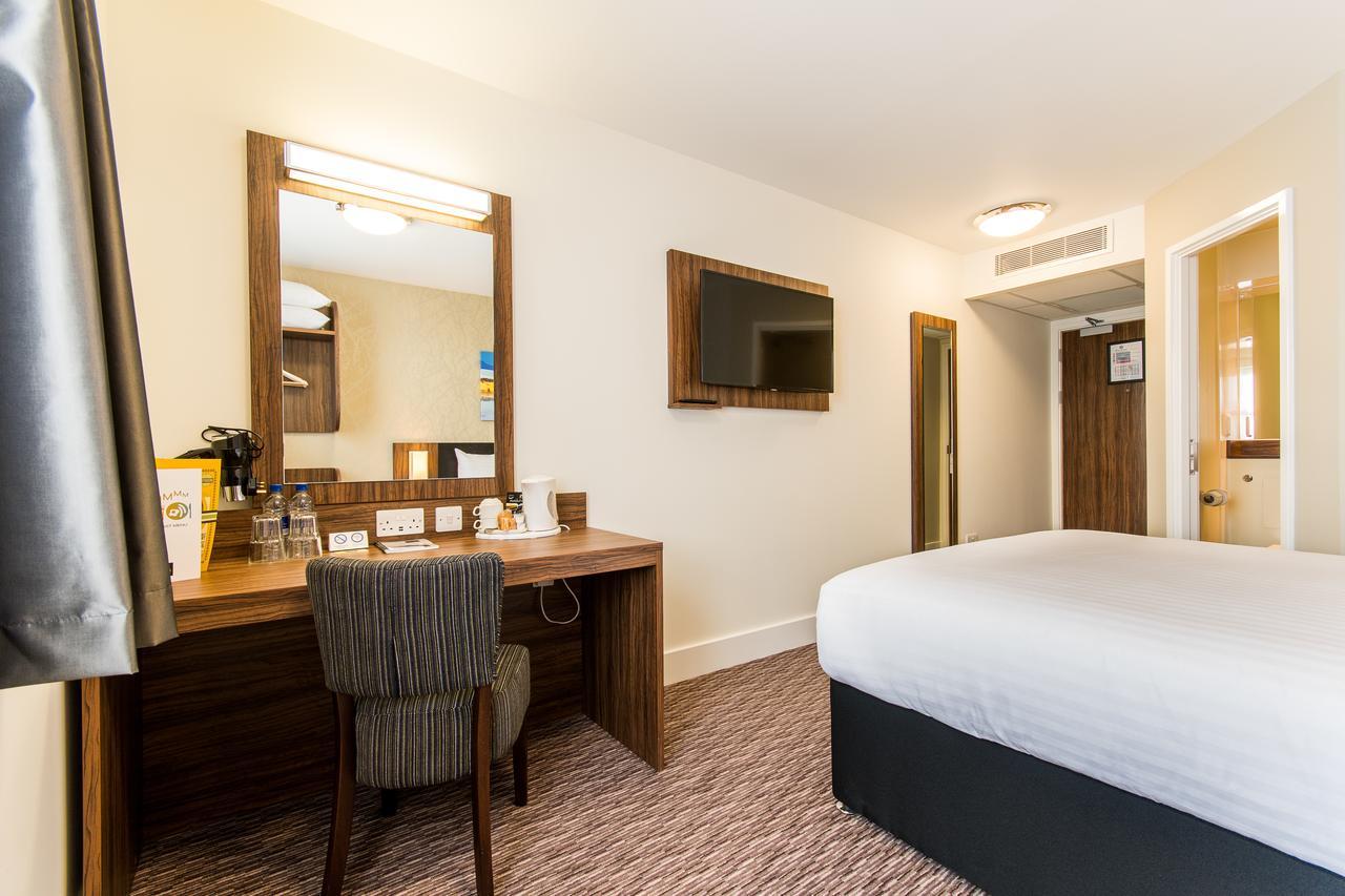 Willows, Blackburn By Marston'S Inn מראה חיצוני תמונה