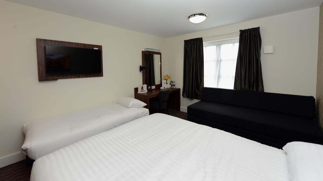 Willows, Blackburn By Marston'S Inn מראה חיצוני תמונה