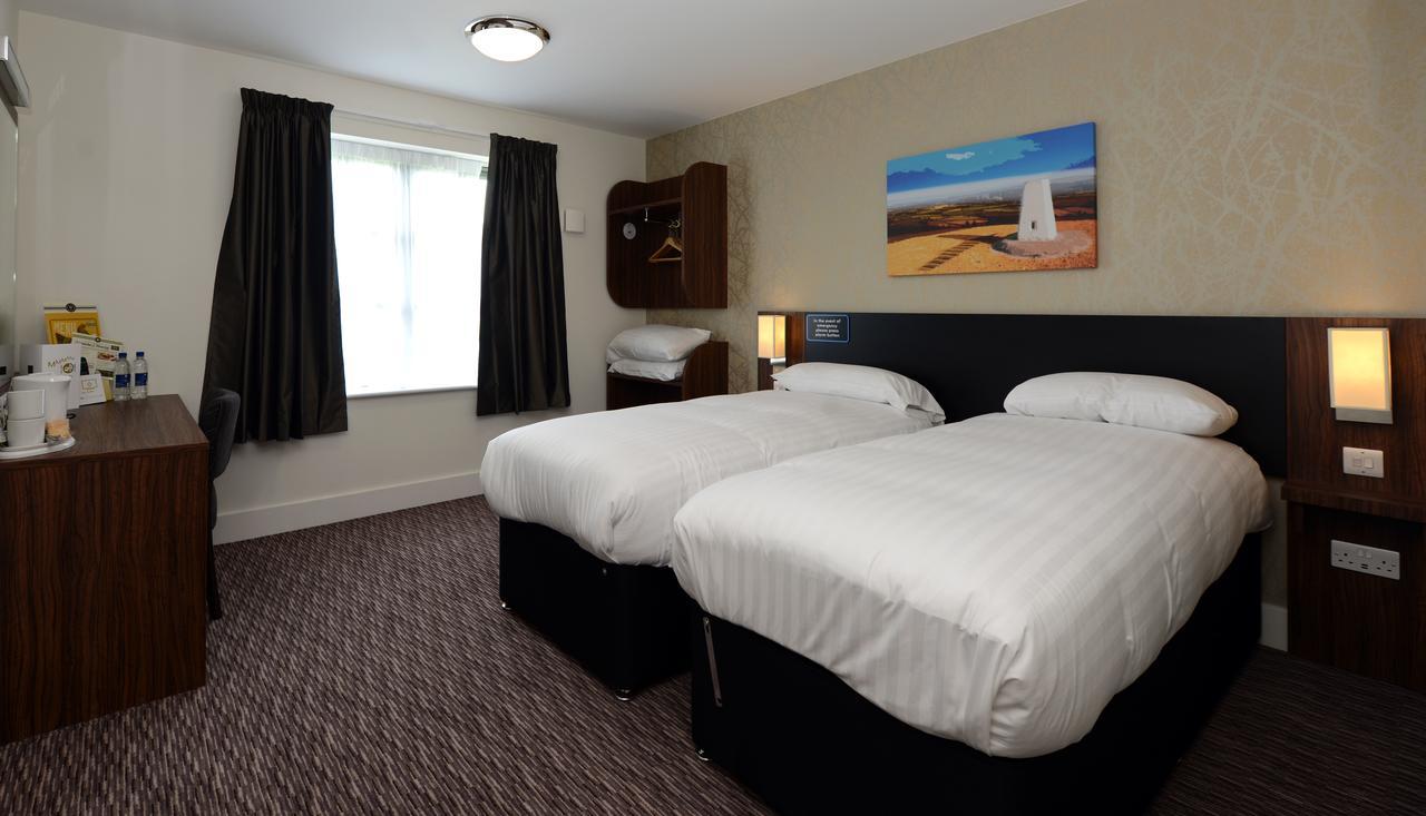 Willows, Blackburn By Marston'S Inn מראה חיצוני תמונה